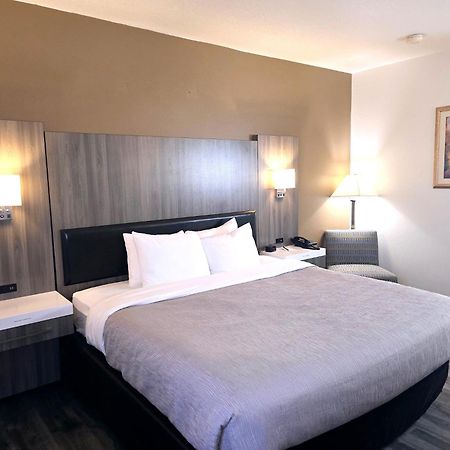 Quality Inn & Suites Longview Kelso Buitenkant foto