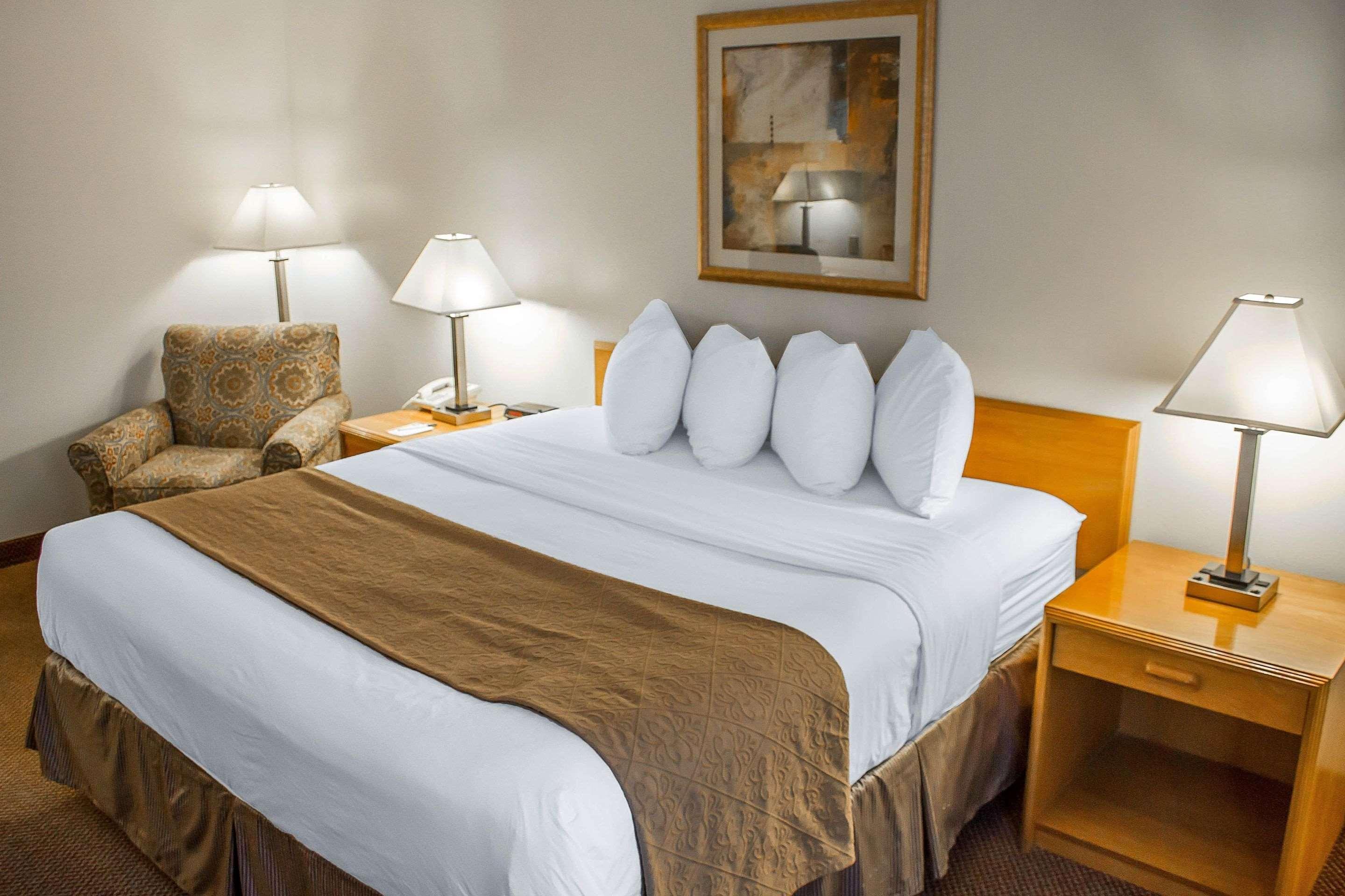Quality Inn & Suites Longview Kelso Buitenkant foto