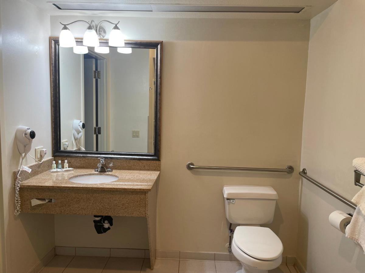 Quality Inn & Suites Longview Kelso Buitenkant foto