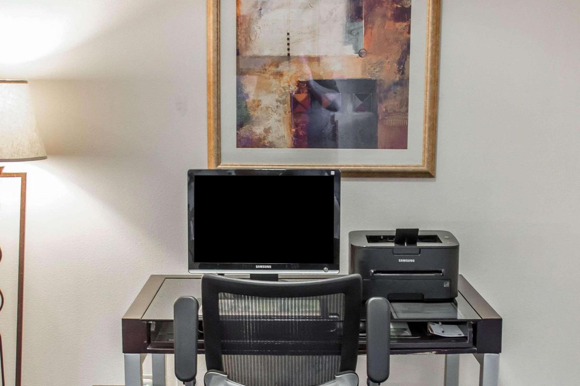 Quality Inn & Suites Longview Kelso Buitenkant foto
