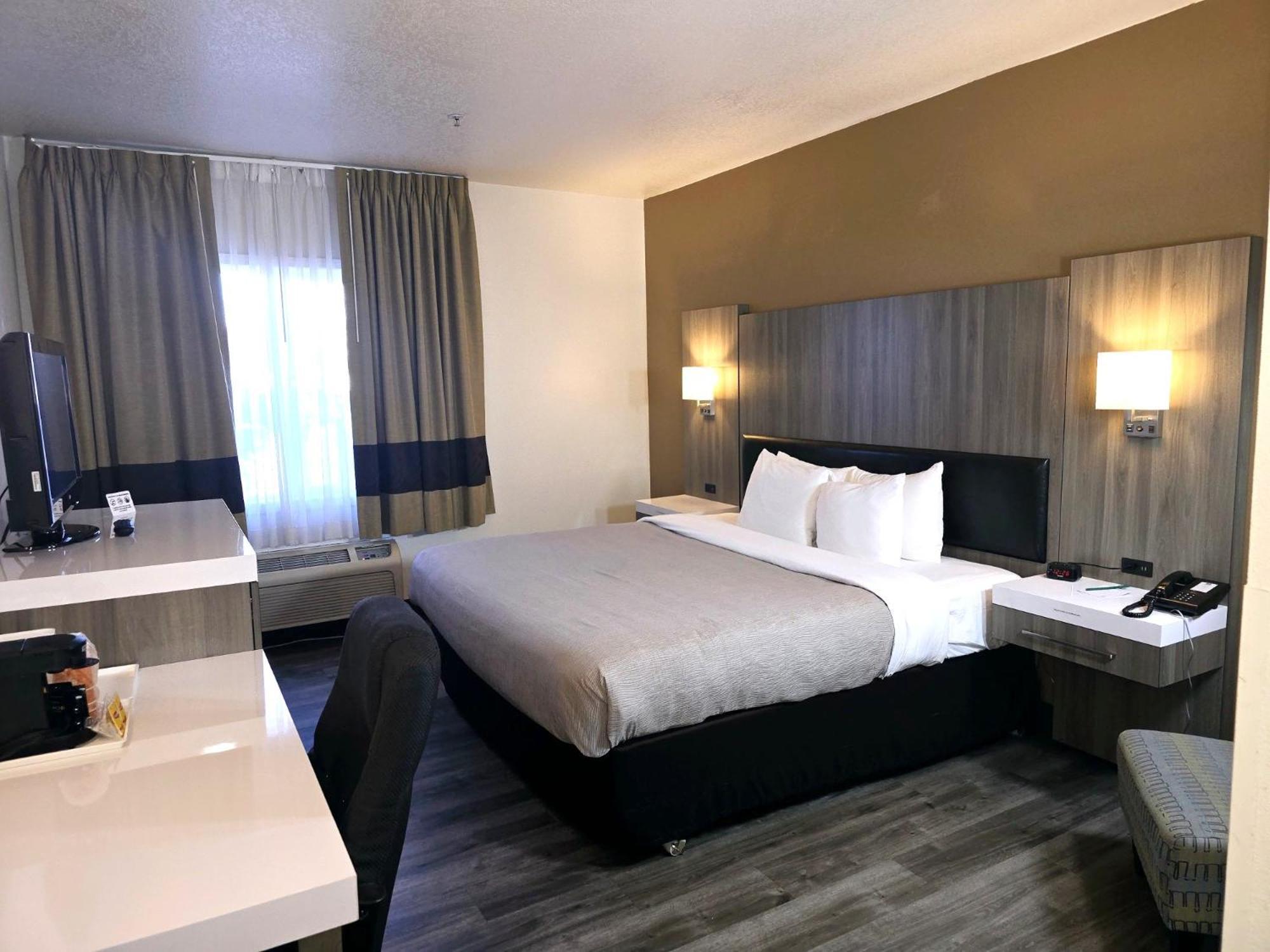 Quality Inn & Suites Longview Kelso Buitenkant foto