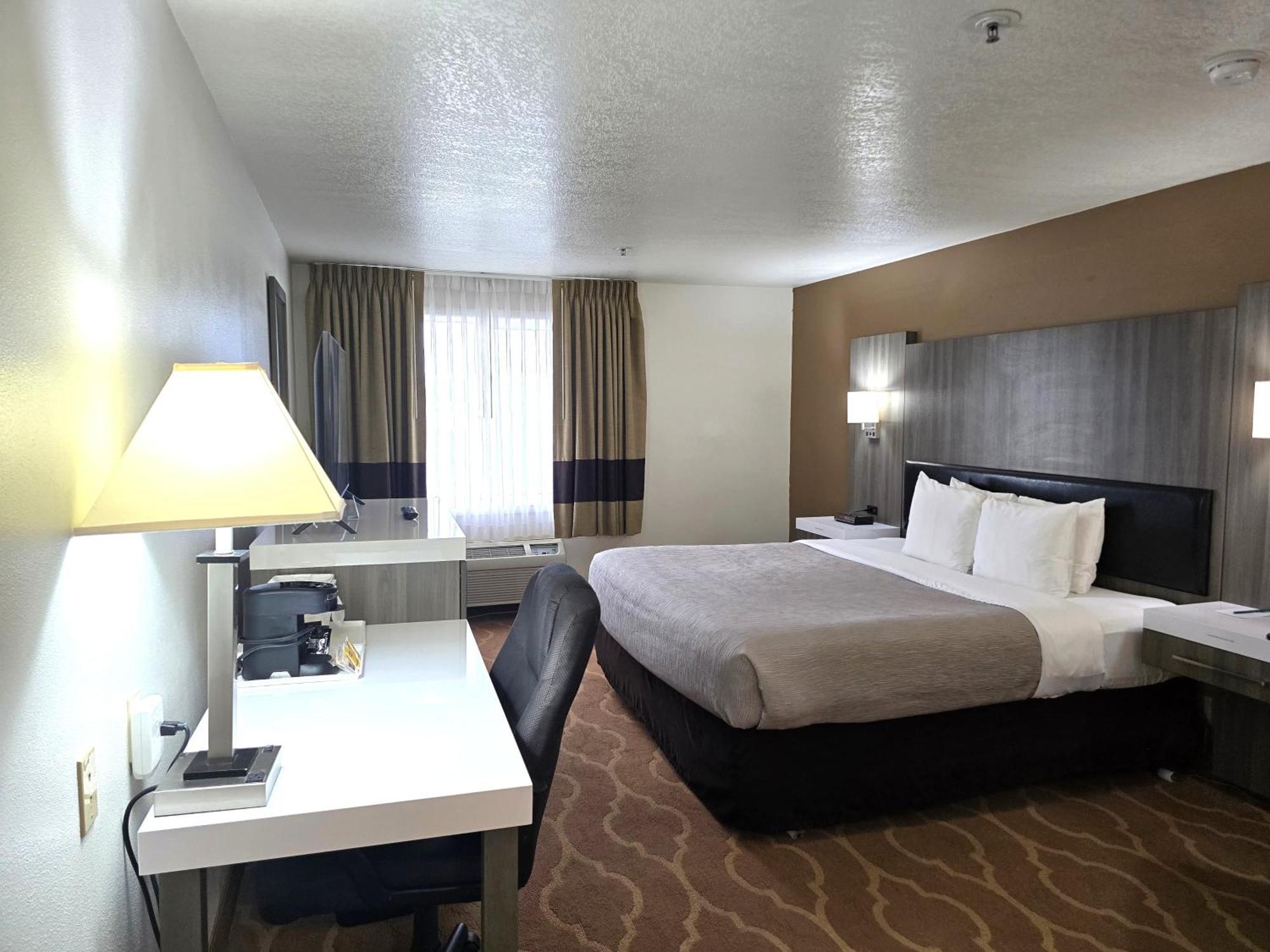 Quality Inn & Suites Longview Kelso Buitenkant foto